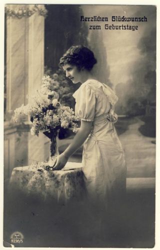 Woman with flowers 
