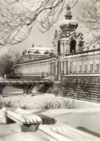 01069 Dresden, Zwinger, Kronentor with galleries in winter b/w
