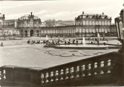 01069 Dresden, Zwinger b/w