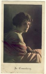 Woman with tunic 