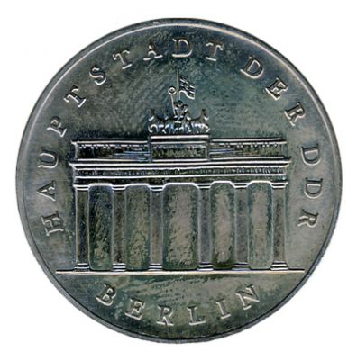 DDR 1988 J.1536 5 Mark Brandenburger Tor st