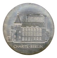 DDR 1986 J.1612 10 Mark Charite Berlin st